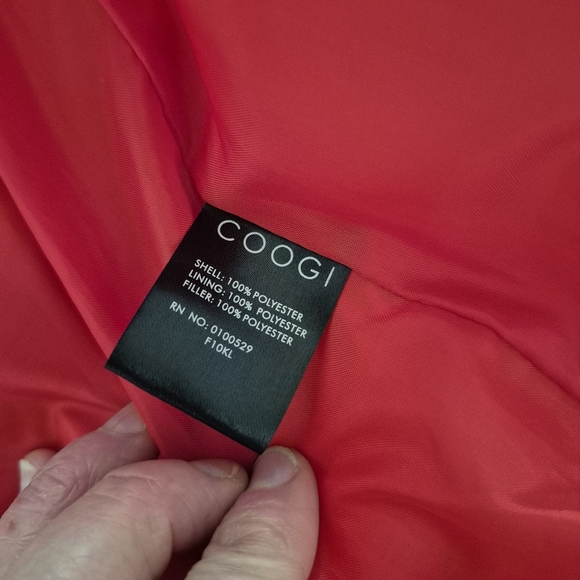 Coogi Red Rainbow Logo Puffer Vest Sz Small EUC - Picture 8 of 9